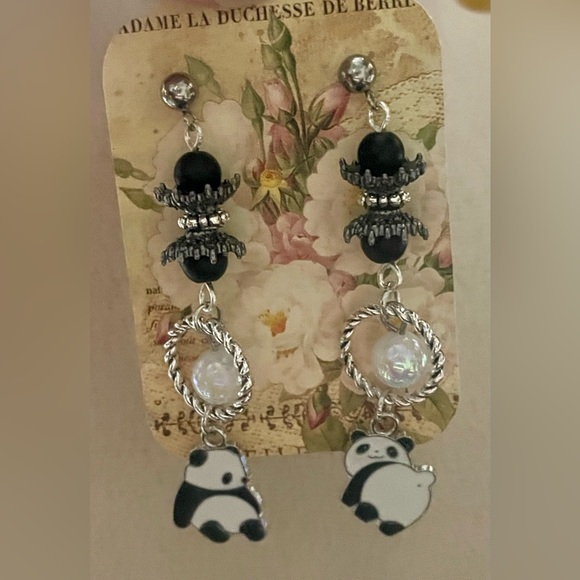 Panda Dangle Earrings with Black Beads - Picture 6 of 7